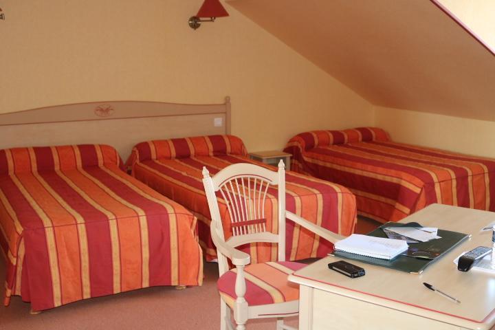 Logis Le Port Saint Aubin Morannes sur Sarthe-Daumeray Exterior foto